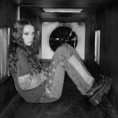 Holly Humberstone - The Walls Are Way Too Thin (re disco ver ''I get down'' Club Edits) back to 2022