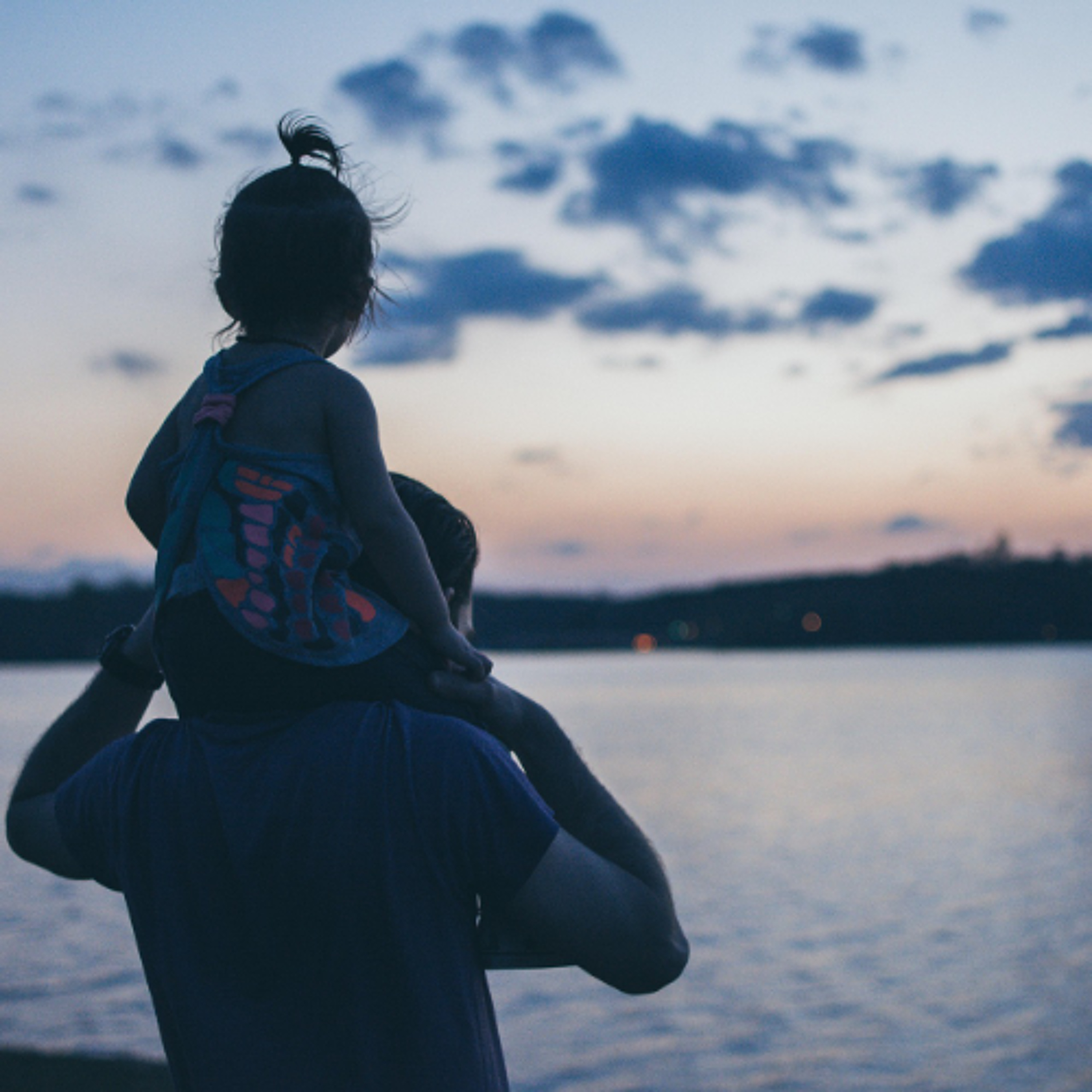 On Travel and Fatherhood - Ash Bhardwaj Returns to the Travel Writing Podcast! episode artwork