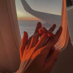 ‎⁨لو قضيت العُمر سعياً لا ارى في الحسن ندك ⁩