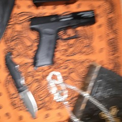 TRACKSUITS (feat. JACKSON) [w/ SUGAR]