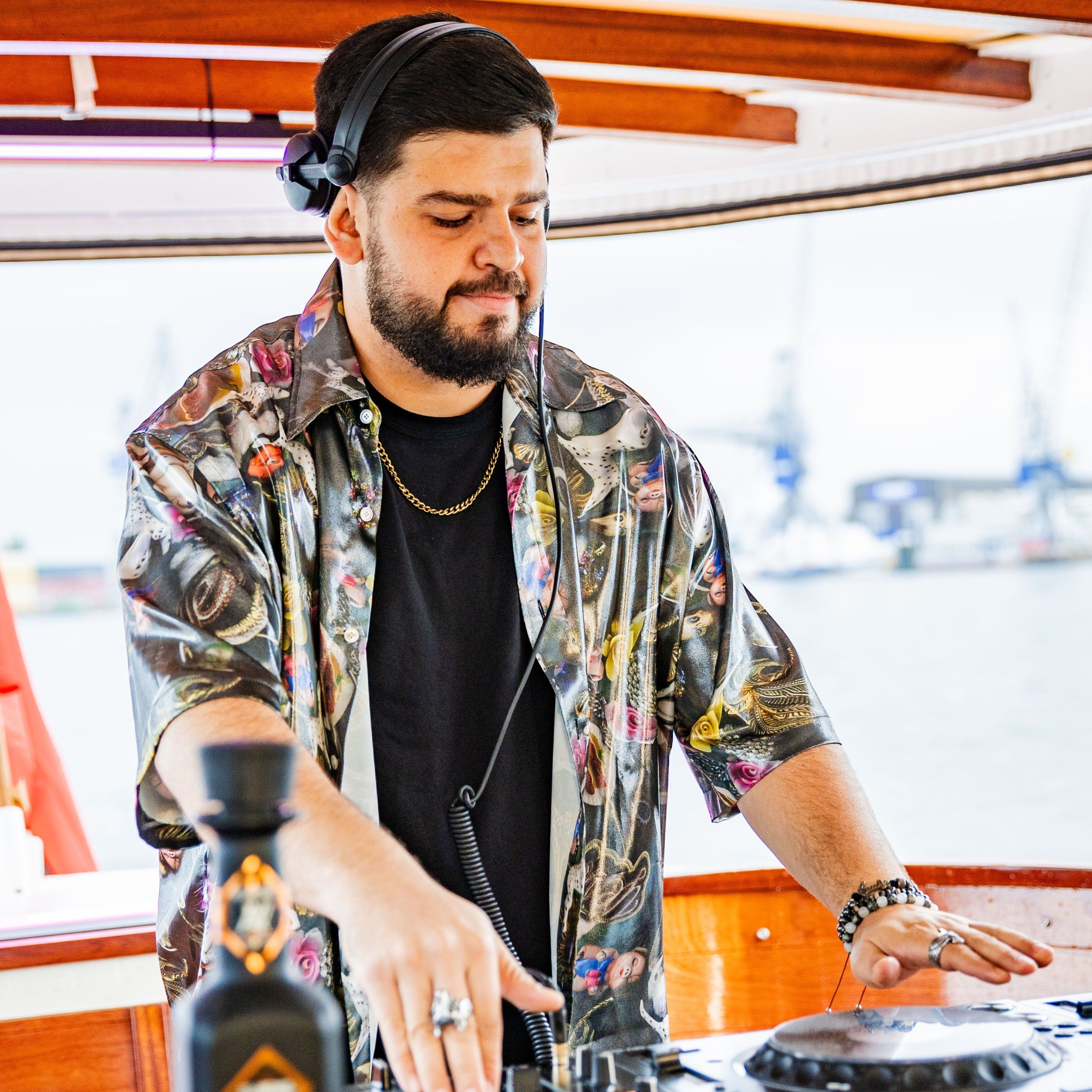 Carlo Cobos - Live DJ Set, 1001Tracklists x DJ Lovers Club WaterWays ADE 2024 episode artwork
