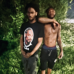 Omg’itstaeglizzy- wiped his nose