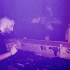 Ty Naug Live @ District Unknown