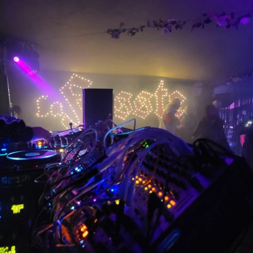 Live @ Crème Brulée 2023