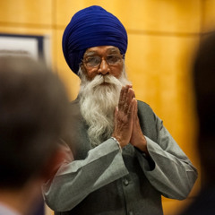 ਪਵਣੁ ਗੁਰੂ ਪਾਣੀ ਪਿਤਾ ਮਾਤਾ ਧਰਤਿ ਮਹਤੁ