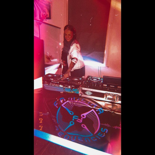 Live from Familiar Frequencies 001 in Birmingham - Wardy