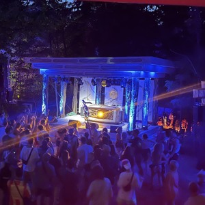 Adri Tüde & The Bille