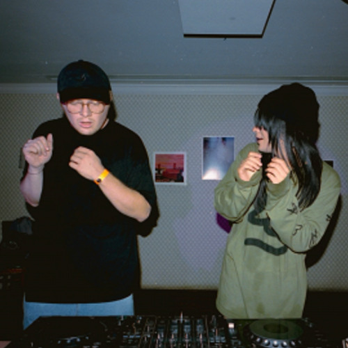underscores - poplife (w/ umru) [live in berlin]