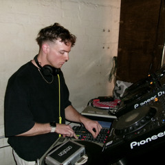 Live at SOLACE bar | 19/04/25