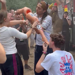 Bon Storno im Wohnzimmer | Neiphos Festival 2025