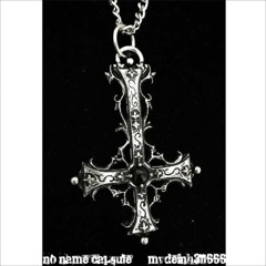 giro la curz de mi cadena(Dirt) x MVDEINH3LL666