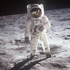 Man On The Moon (R.E.M. Cover)