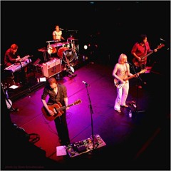 White Dogs (live @ Paradiso 2006)- Bettie Serveert feat. Gino Geudens + Jeroen Blankert