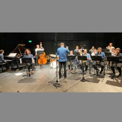 Pinky : Please Don't Come Back From The Moon - Extrait