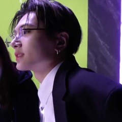 pick me!! choose me!!!