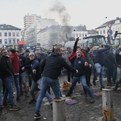 WE VECHTEN MEE MET DE BOEREN