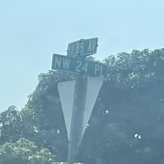 Clones Ft. 13rise (Prod. Paryo)