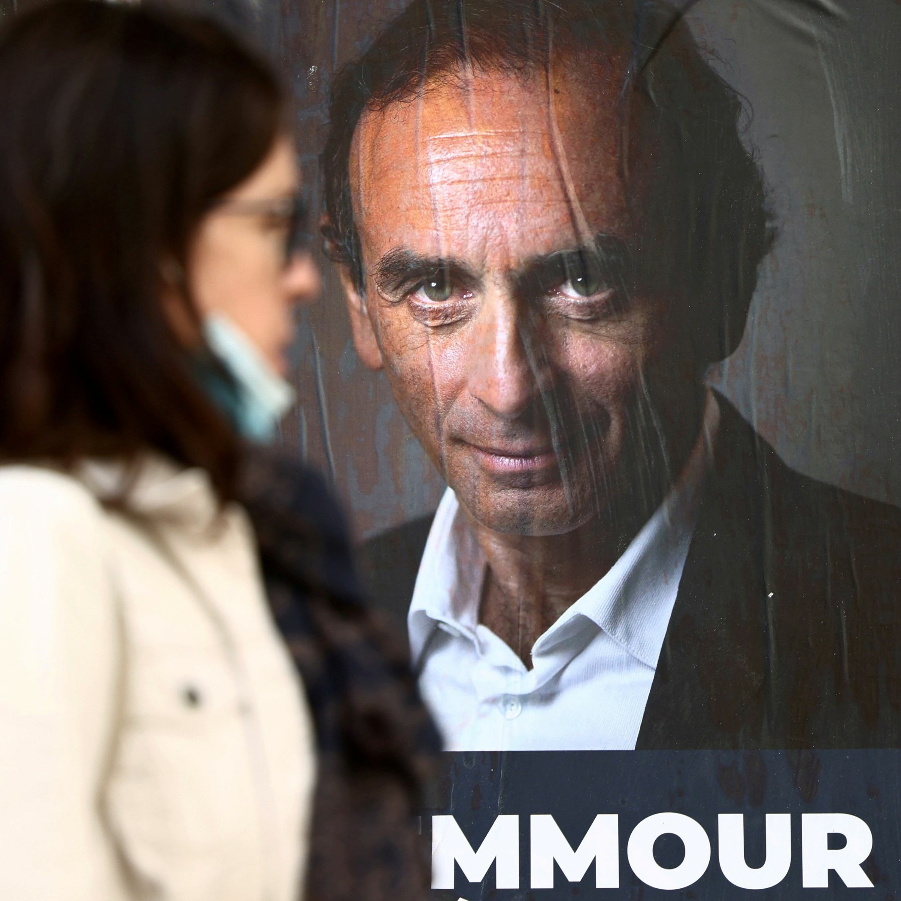 Excerpt - Sebastian Budgen responds to listener's question on France's presidential election