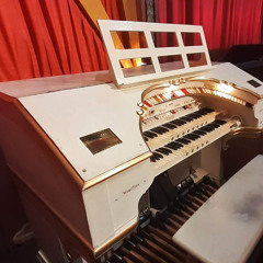 'For You' played by Ian Midgley on the Royalty Wurlitzer.