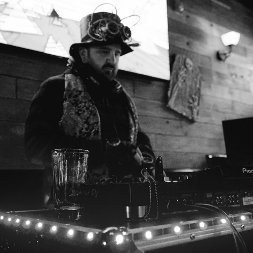 NYE 2022 Deep House mix Deezruggz