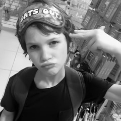 ادمنت اشوفك و الزمن خلاني اعوفك