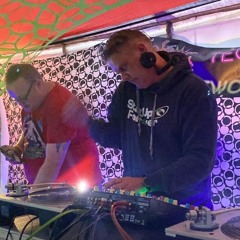 Live Techno vinyl Set From The Dirty Stable 🐴...