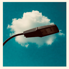 STREETLIGHT