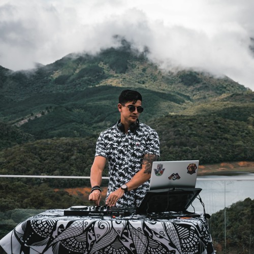 Progressive Techno With a Story #2