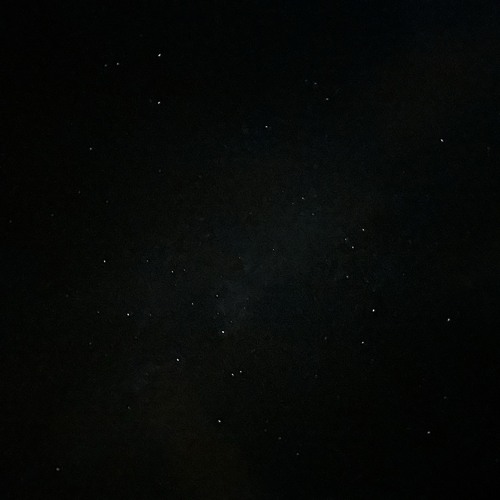 Where is the hero？