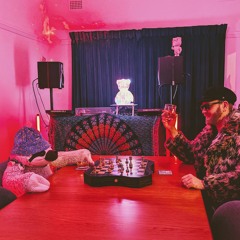 NAUGHTY BEATS 002 - EDDY WELLS