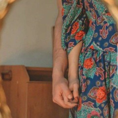 أنتِ لي وأنا لكِ كحال الروح للجسد .