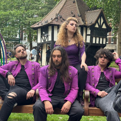 VIOLET BLEND: THE CALM BEFORE THE STORM IN LONDON TOWN