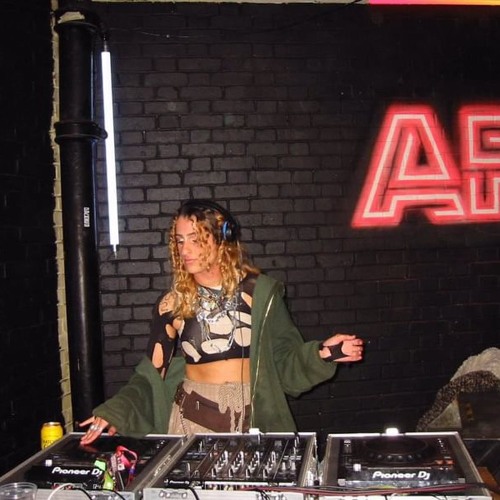 SHAKE YO HIPS TO THE MINI MIX