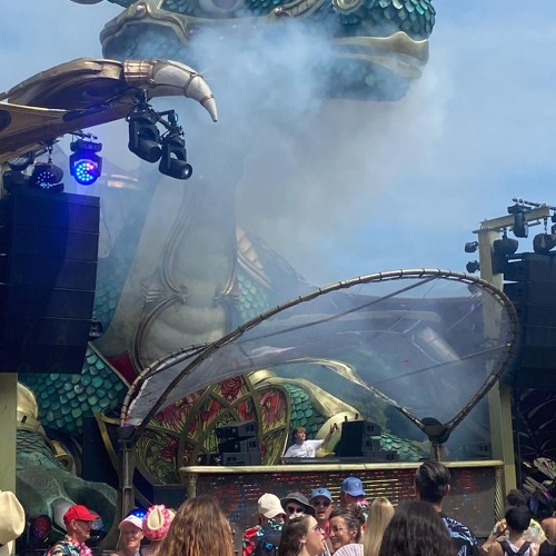 Tomorrowland bonzai/rose garden stage 20/07/'24