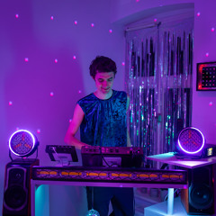 Bouncy Tech House @ Steppschuh's Kitchen - Level 33 Unlocked