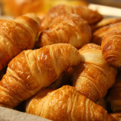 LE CROISSANT