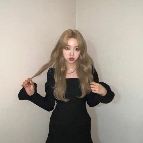 Loona - Stylish༄✮