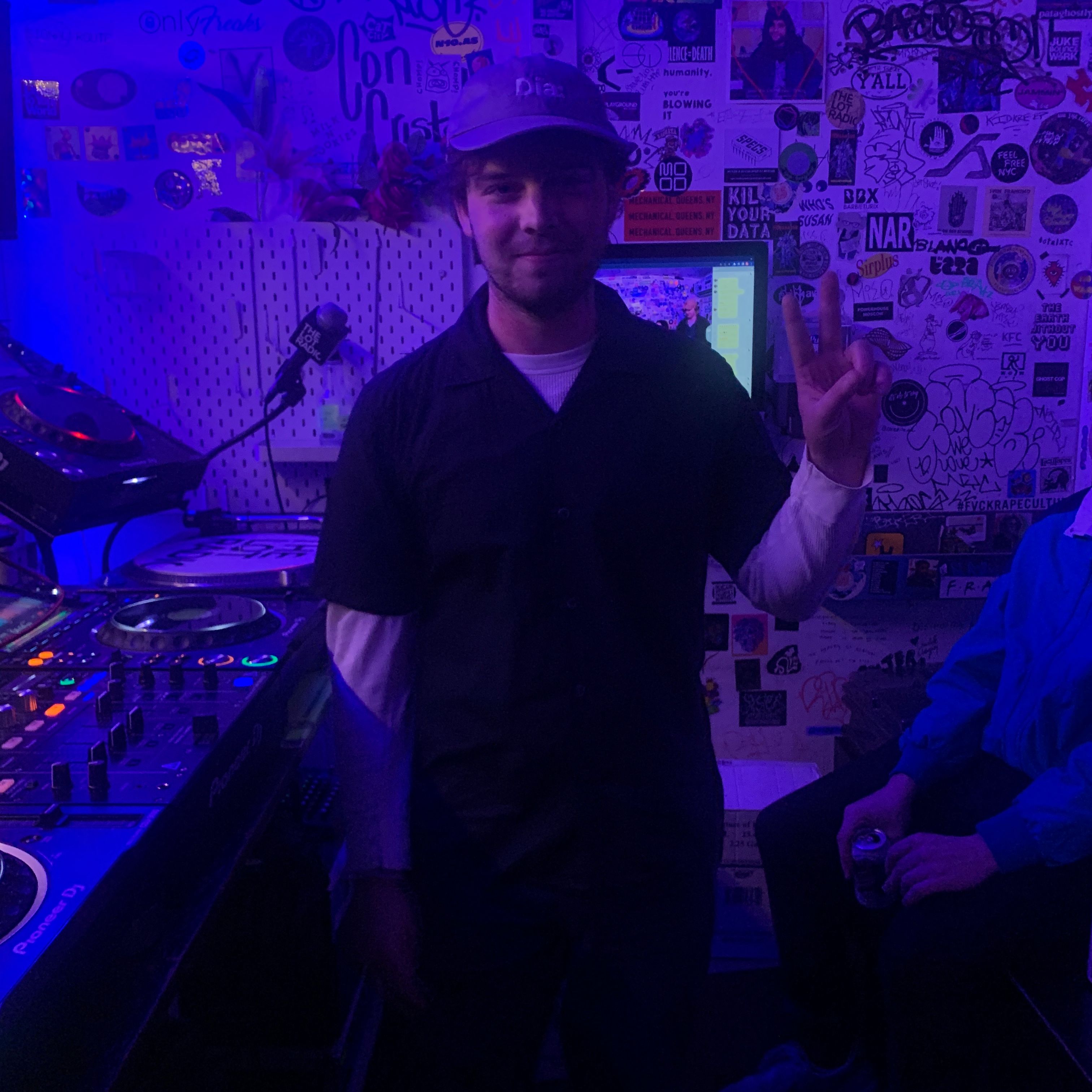 DJ STEPDAD @ The Lot Radio 10 - 27 - 2022