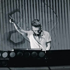 t12