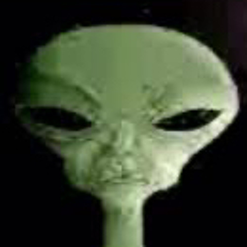 Alien singing "Just The Two Of Us"
