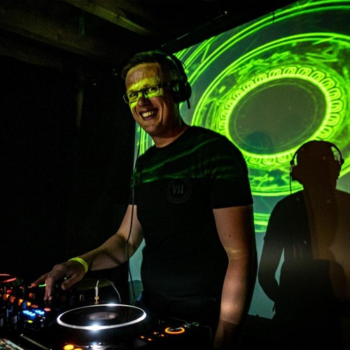 Hardhouse Mix - 06/08/2022 - Hooverlicious Vs Mechanism Strike Raid Train