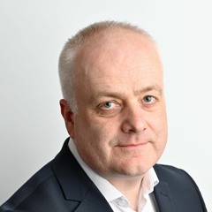 Scrapping peak rail fares opportunity for change, says Mark Ruskell