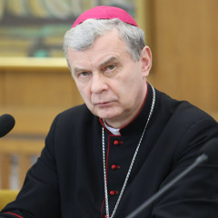 Bp Tadeusz Bronakowski: Spożycie alkoholu ciągle wzrasta