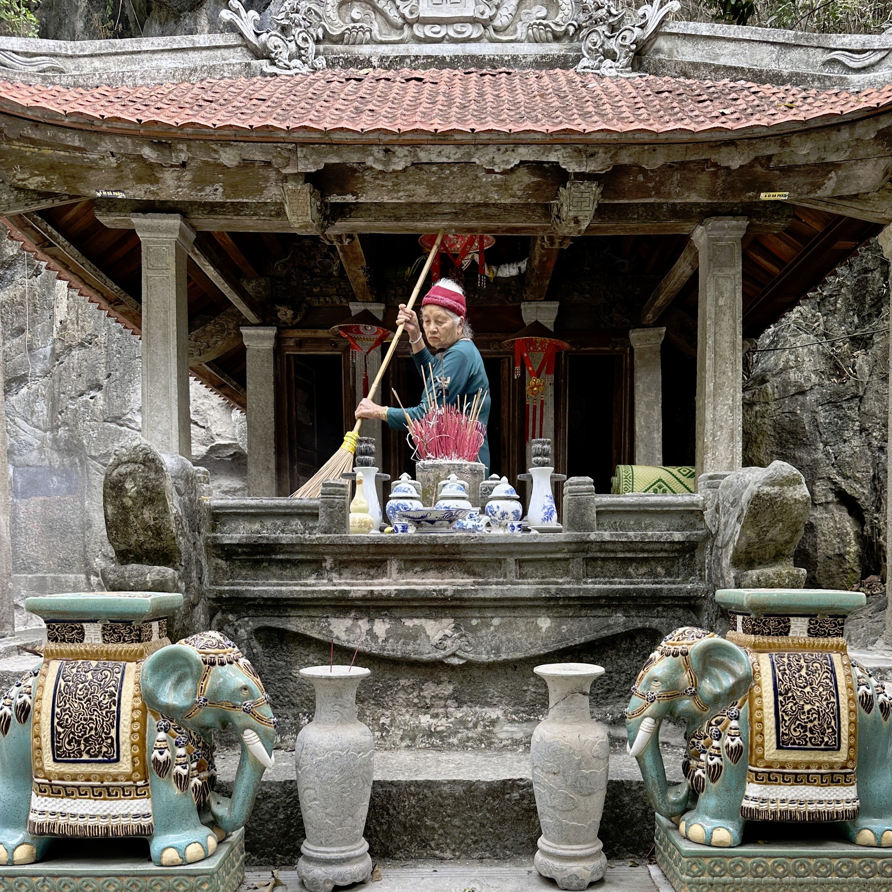 Captivated By First Visit to Vietnam, Karin Avila Can't Wait To Return -Graeme Kemlo episode artwork