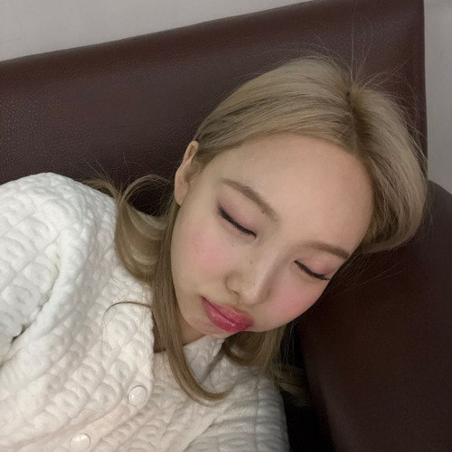 love countdown nayeon