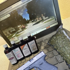 FUXK TT FT. GLENN RAYY (prod. luxuriøus) *MV SOON*