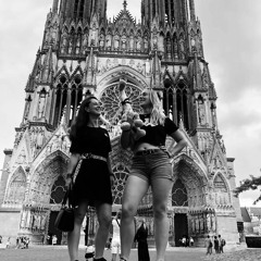 De Rave Cave van Max & Eef