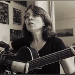 Chrystina Barros - Cantando Na Rádio 94.1 Roquette 1.11.1023