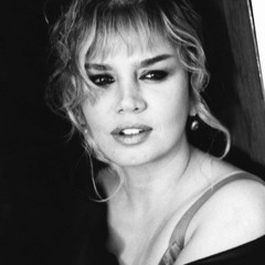 hotblondeass ( wane idws )