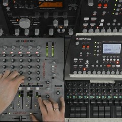 152 BPM Techno Set (mixing own stuff with 2x Octatracks)